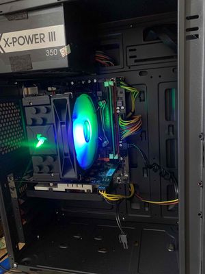 Pc Gaming Pubg, fo4, lol chơi hè, màn cong 27 inch. Mua bán Máy tính để bàn tại Quận Thanh Xuân Hà Nội được đăng bởi Long Long