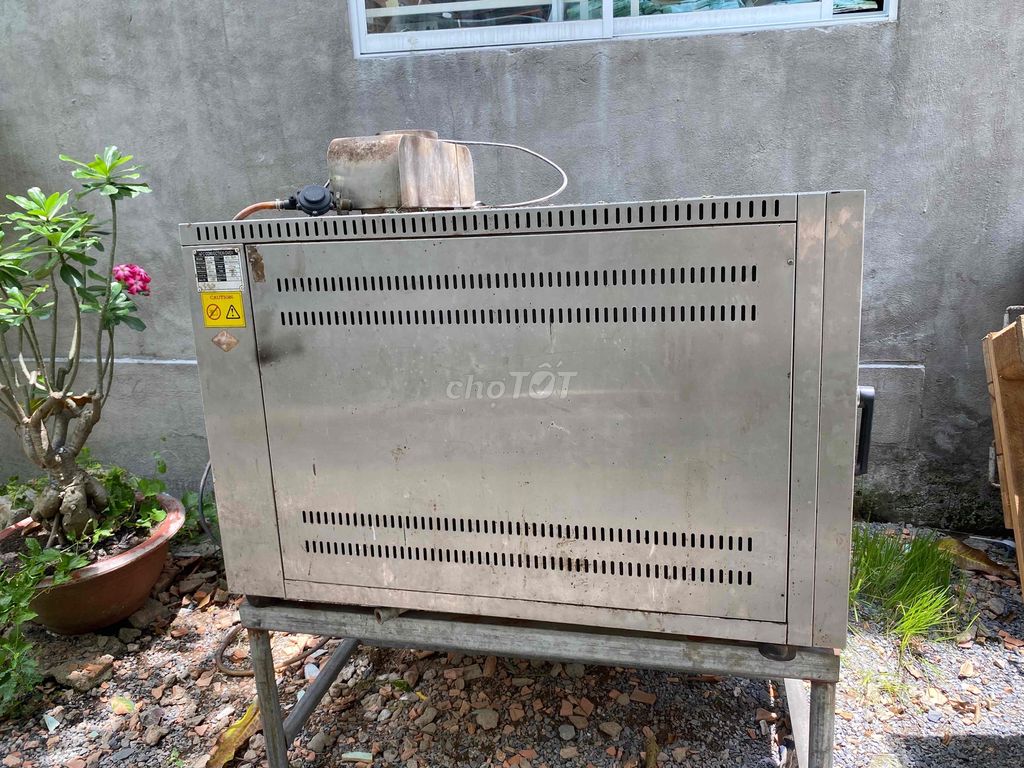 lò nướng công nghiệp lớn
