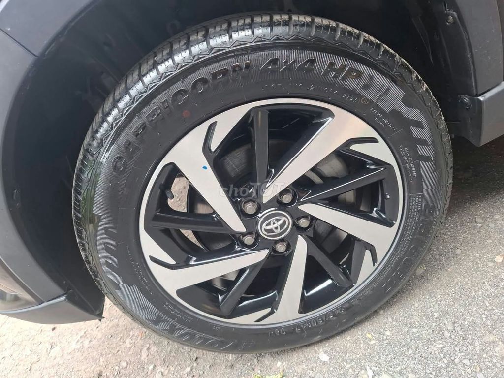 TOYOTA RUSH 2019 НА АВТОМОБИЛЕ С АВТОМОБИЛЕМ, БЕЗ ОШИБОК