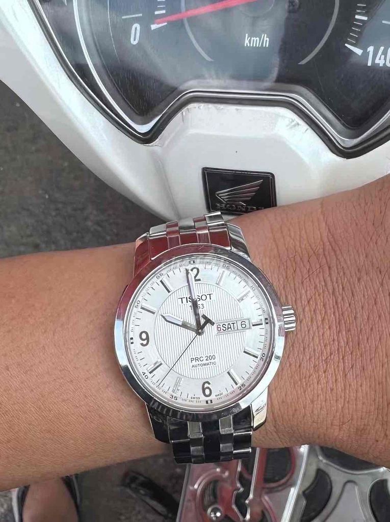 tissot prc 200 automatic size/39. Mua bán Đồng hồ tại Thị xã Bến Cát Bình Dương được đăng bởi Tú hình 1