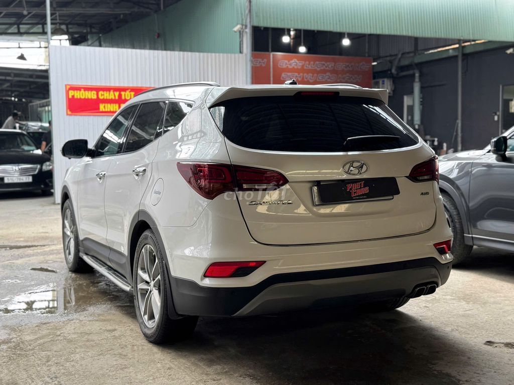 Hyundai Santa Fe 2017  - 99000 km. Mua bán Ô tô tại Thành phố Thủ Đức Tp Hồ Chí Minh được đăng bởi Thy Ôtô Cũ Miền Nam hình 4