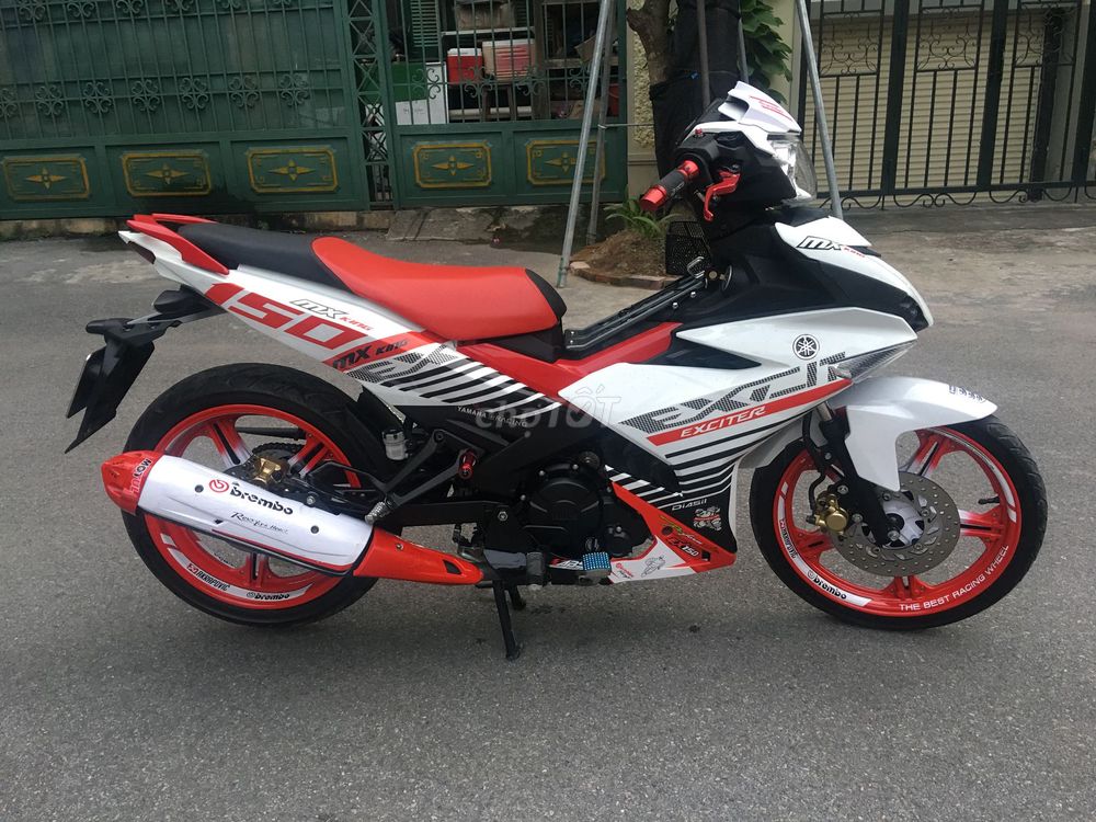 Yamaha Exciter 150 trắng đỏ độ đẹp 2018 đi 2000km