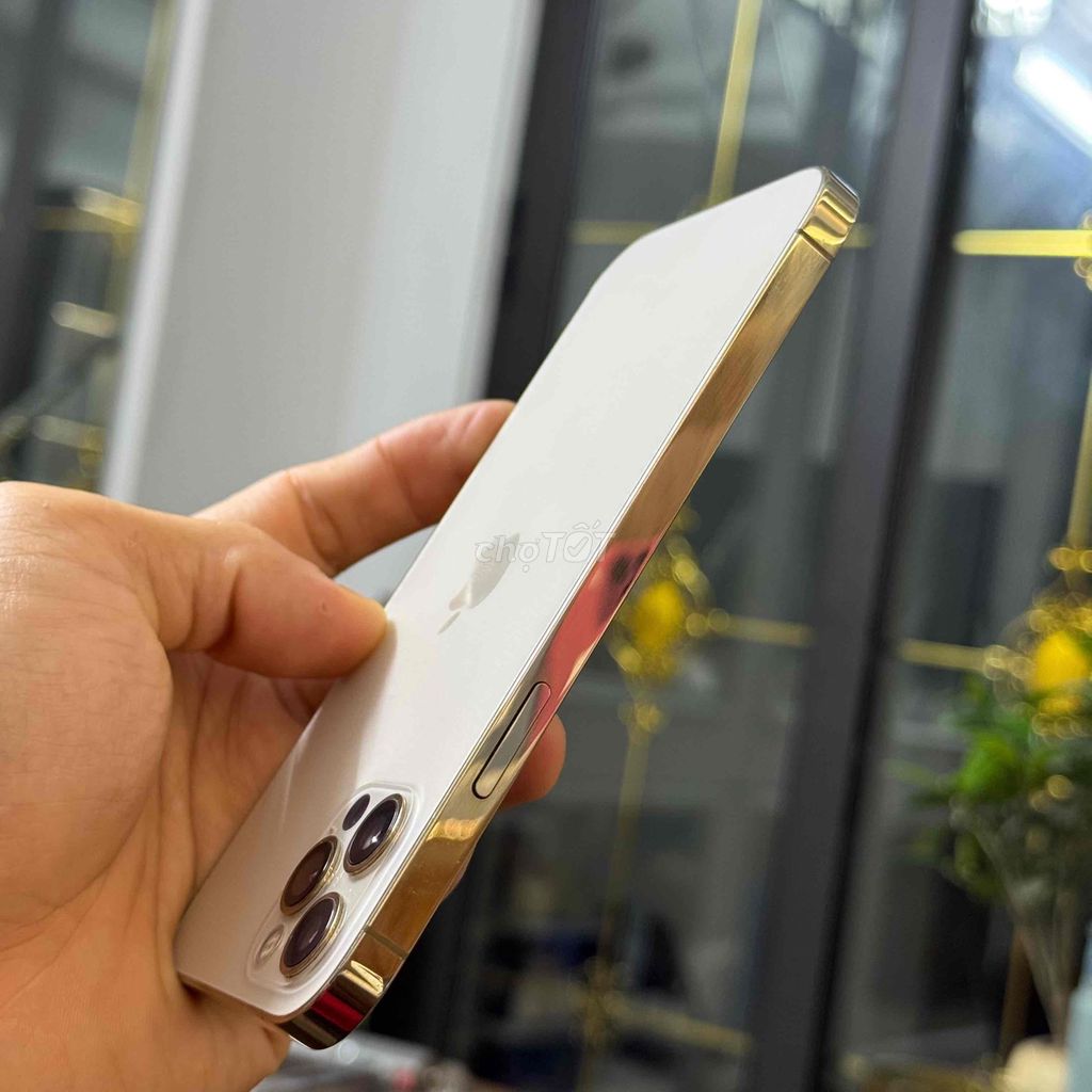 iPhone 12 Pro 128GB Vàng chính hãng điện máy xanh. Mua bán Điện thoại tại Quận Hoàng Mai Hà Nội được đăng bởi trần khương androi hình 1