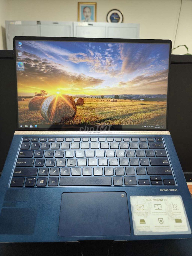 Asus Zenbook UX433 i5 8th 8/256 xanh Coban. Mua bán Laptop tại Quận Hà Đông Hà Nội được đăng bởi Văn Anh hình 1