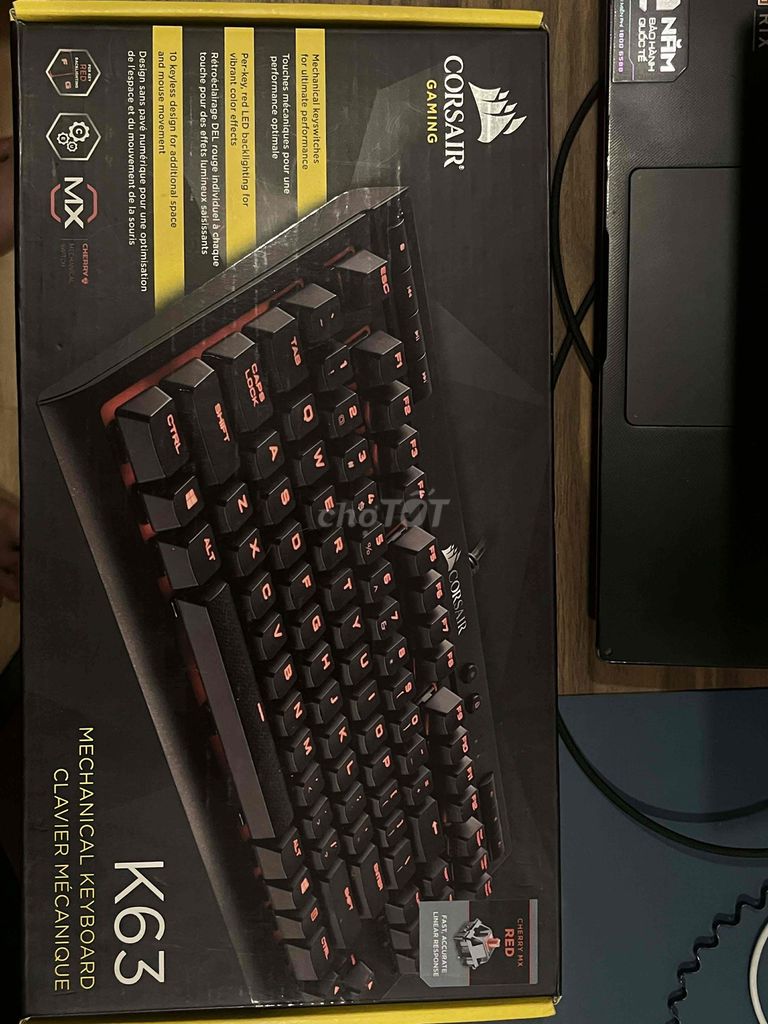 Bàn phím cơ Corsair K63 Đen 99% mới. Mua bán Phụ kiện (Màn hình, Chuột...) tại Quận Phú Nhuận Tp Hồ Chí Minh được đăng bởi Đông Khương hình 1