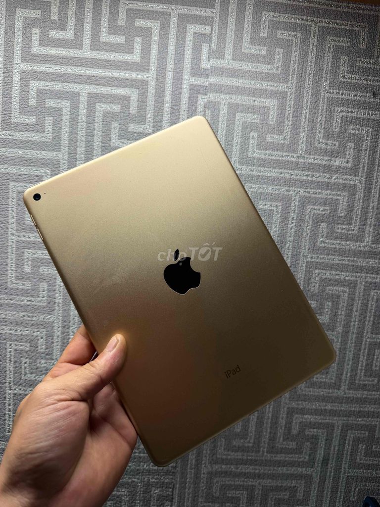 Apple iPad Air 2 16GB Vàng Đã sử dụng. Mua bán Máy tính bảng tại Thành phố Đà Lạt Lâm Đồng được đăng bởi LỘC ĐÀ LẠT hình 1