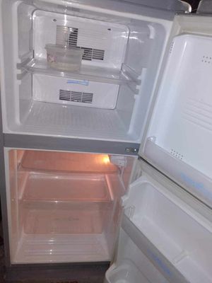 Tủ Lạnh Sanyo140L tủ nhà e cam kết nguyên zin 100%