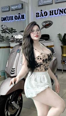 Vespa Sprint Hồng Porsche Mới như xe hãng 4300km. Mua bán Xe máy tại Quận Phú Nhuận Tp Hồ Chí Minh được đăng bởi VESPA  PIAGGIO BẢO HƯNG Vespa cũ trả góp 