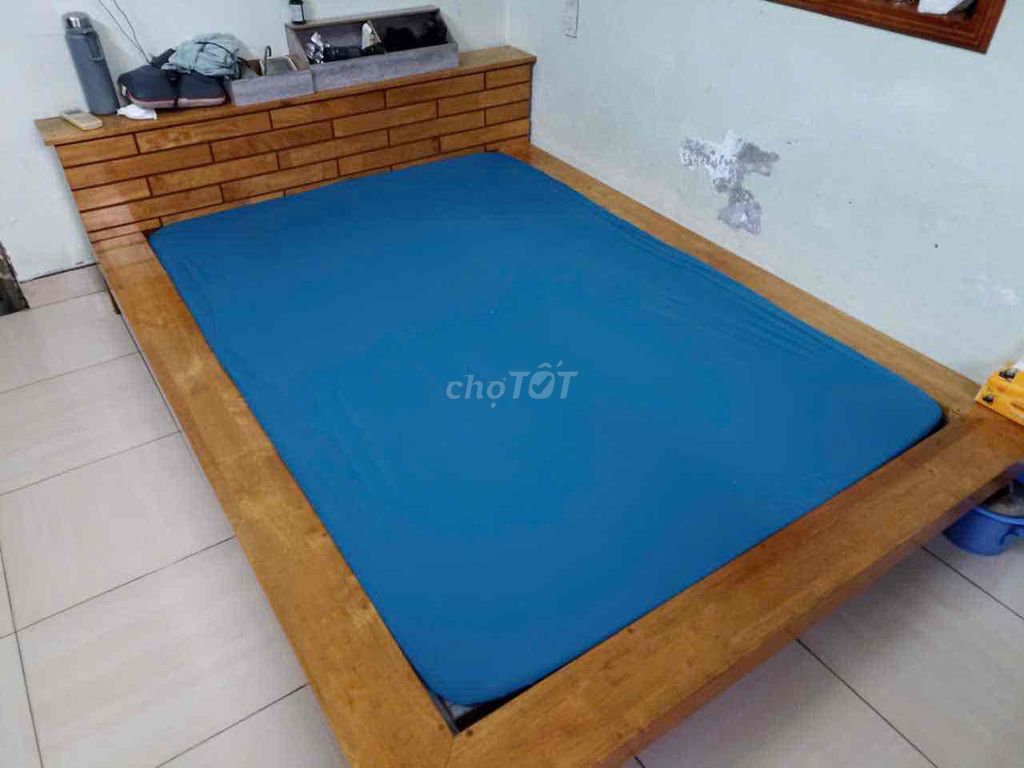 Giường gỗ 1m6 màu Nâu. Mua bán Giường, chăn ga gối nệm tại Thành phố Thủ Đức Tp Hồ Chí Minh được đăng bởi Hạnh hình 1