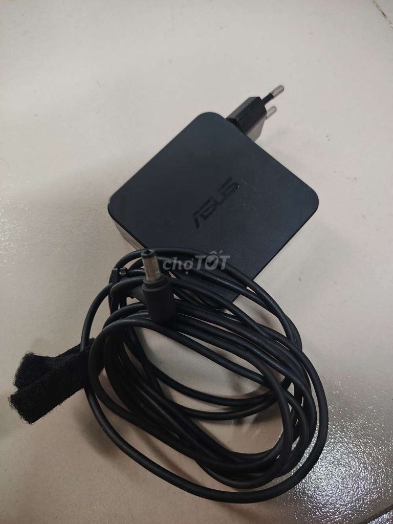 Sạc laptop ASUS PA-1650-93 Đen. Mua bán Phụ kiện (Màn hình, Chuột...) tại Quận 7 Tp Hồ Chí Minh được đăng bởi Hạnh Đầu Đà hình 1