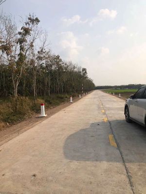 11 mẫu cao su đường nhựa đang cạo. Chỉ 1 tỷ 200 triêu 1 mẫu. Ngang590m. Mua bán đất tại Huyện Châu Thành Tây Ninh được đăng bởi Nhà Đất Lê Nam