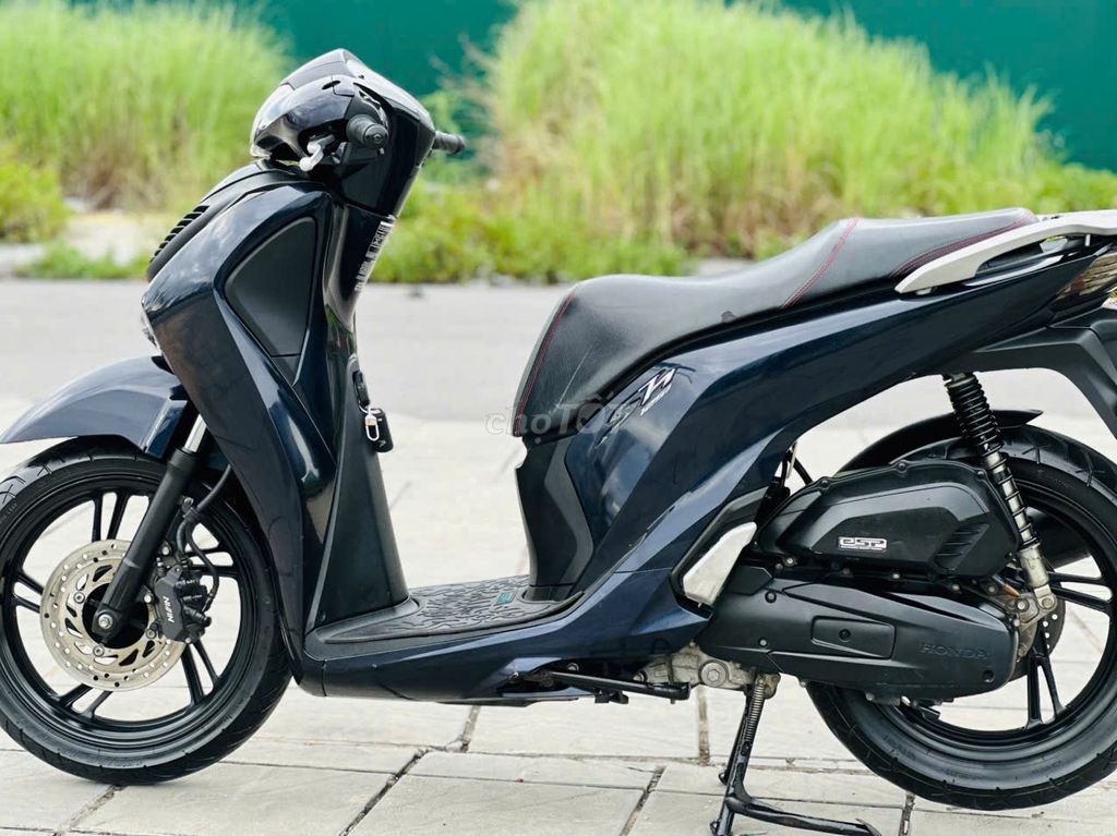 HONDA SH 125 NGUYÊN BẢN CHÍNH CHỦ 2018. Mua bán Xe máy tại Quận Nam Từ Liêm Hà Nội được đăng bởi BÌNH MINH hình 4