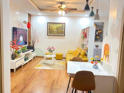 bán chung cư N08 cạnh trường chất lượng cao Chu Văn An long biên