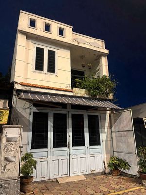 Cho thuê nhà nguyên căn nhà mặt tiền quốc lộ