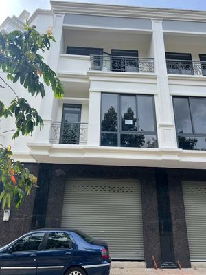 Bán nhanh nhà phố ngay Chợ Đầu Mối Dầu Giây, Thống Nhất, Đồng Nai.
