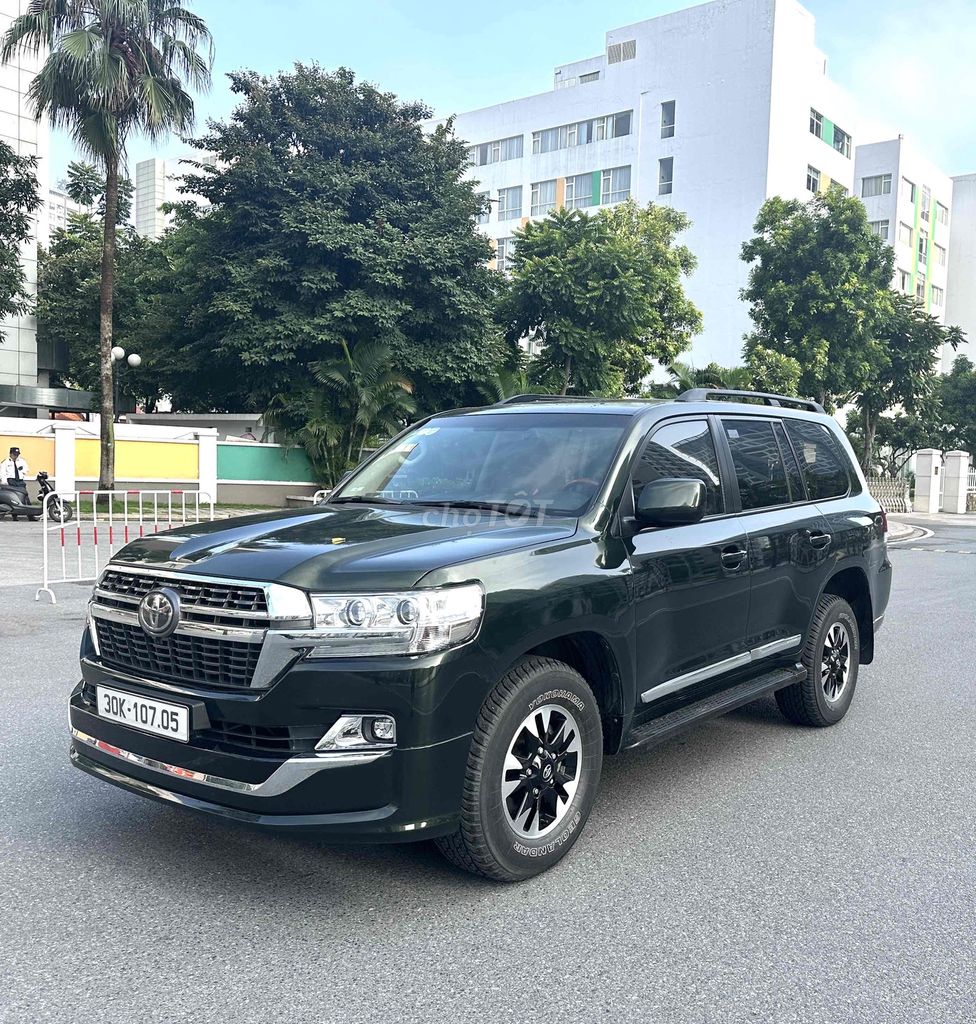 Toyota Land Cruiser 2011 - 170000 km. Mua bán Ô tô tại Quận Long Biên Hà Nội được đăng bởi Nguyễn Văn Tuấn hình 2