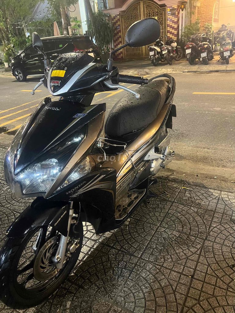 Honda Air Blade Vàng đồng, đen giấy tờ đầy đủ
