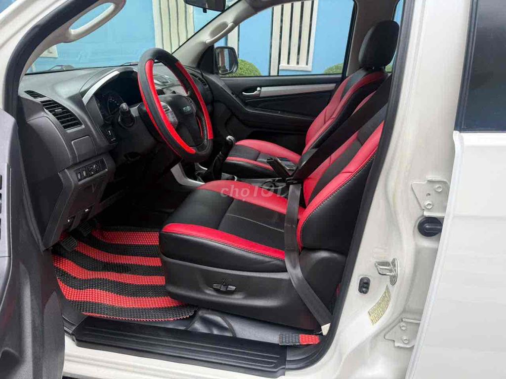 Isuzu Mu X 2.5 số sàn đời cuối 2016. Mua bán Ô tô tại Huyện Bình Chánh Tp Hồ Chí Minh được đăng bởi Như Đạo hình 9