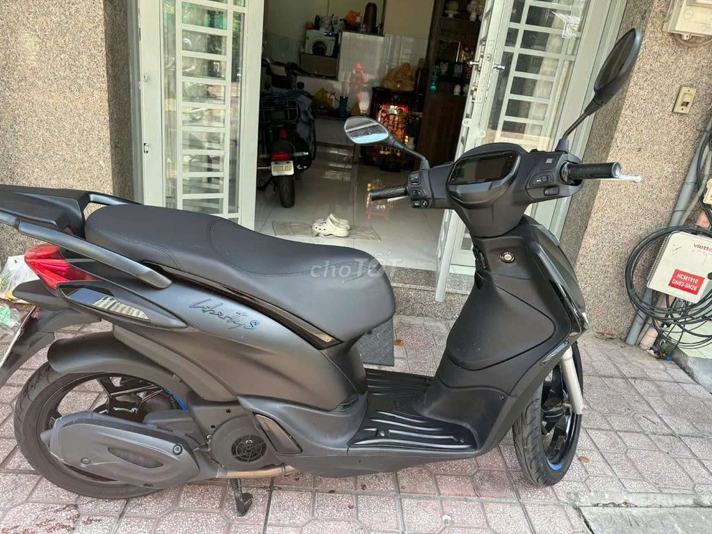 Piaggio Liberty S Đen 7000 km. Mua bán Xe máy tại Quận 6 Tp Hồ Chí Minh được đăng bởi Cúc Bửu hình 2