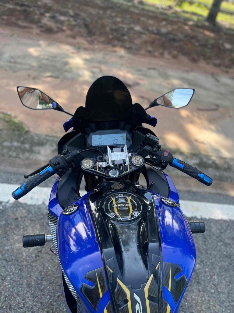 YAMAHA R15 V3 2020–CHÍNH CHỦ, MÁY ZIN, XE ĐẸP KENG. Mua bán Xe máy tại Thành phố Thủ Dầu Một Bình Dương được đăng bởi Xe Máy Bình Dương hình 6