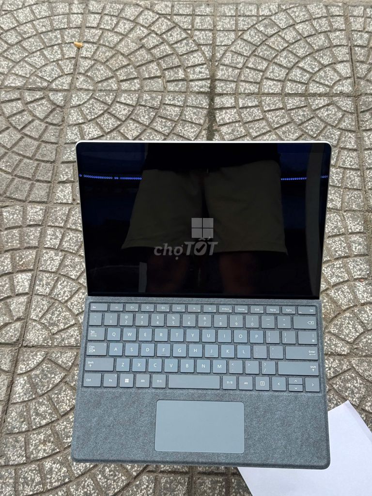 Microsoft Surface Pro 11 Snapdragon 16GB/256GB. Mua bán Laptop tại Quận Thanh Khê Đà Nẵng được đăng bởi Hùng hình 1