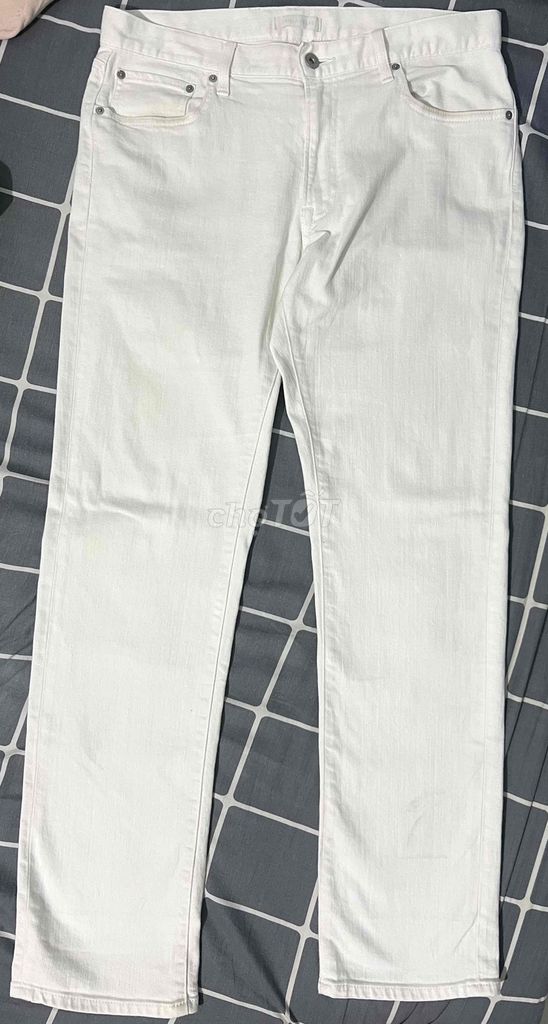 Quần jean Uniqlo trắng. Mua bán Quần áo tại Quận Ninh Kiều Cần Thơ được đăng bởi Bèo DoSi hình 1