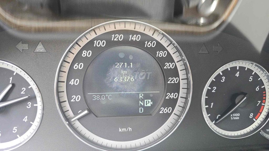 Mercedes Benz E Class 2010 - 63376 km. Mua bán Ô tô tại Quận Tân Bình Tp Hồ Chí Minh được đăng bởi Võ Thị Huyền Trâm hình 11