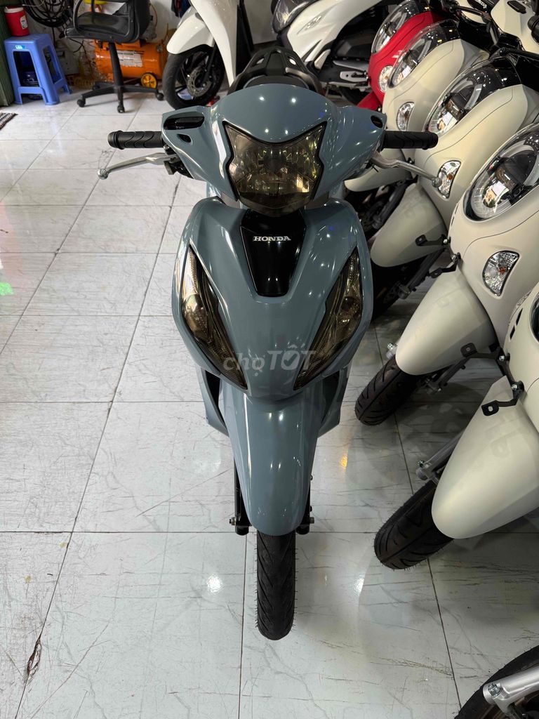 VISION 2023. Màu Hót - Xe Zin Êm Đẹp - Biển 68. Mua bán Xe máy tại Thành phố Rạch Giá Kiên Giang được đăng bởi XE MÁY CŨ TÂN 128 hình 3