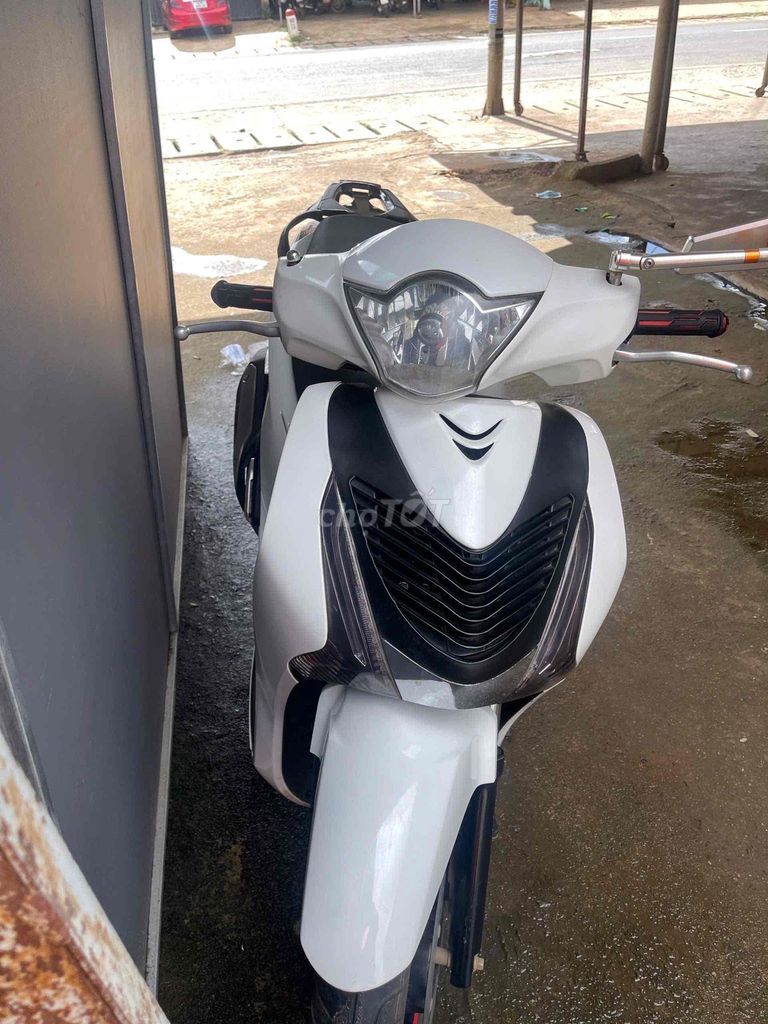 Mình lên đời SH 150i cần tìm chủ mới. Mua bán Xe máy tại Thành phố Buôn Ma Thuột Đắk Lắk được đăng bởi Thịnh Nguyễn hình 2