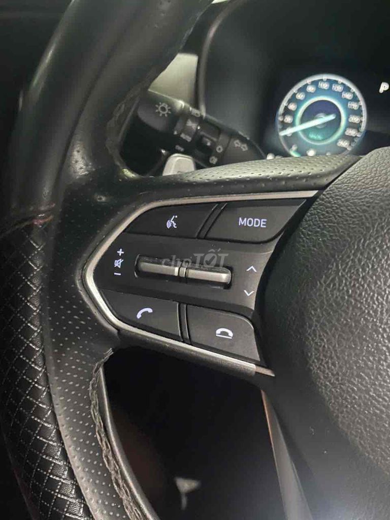 Hyundai Santa Fe 2021 Cao cấp 2.2L HTRAC. Mua bán Ô tô tại Quận Thanh Xuân Hà Nội được đăng bởi ĐÀM HÙNG CAR  hình 7