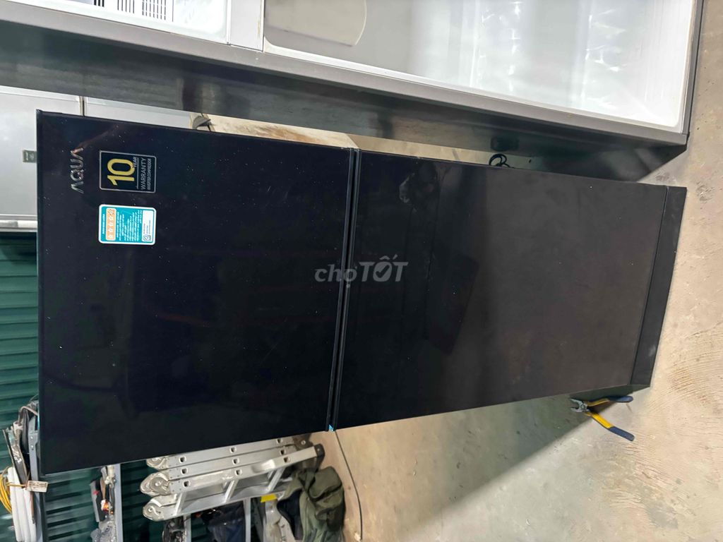 thanh lí tủ lạnh aqua 210l inverter