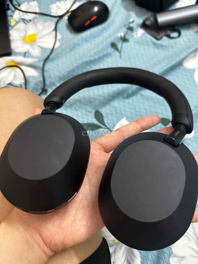 Tai nghe chụp tai Sony WH-1000XM5 Đen. Mua bán Tivi, Âm thanh tại Quận 3 Tp Hồ Chí Minh được đăng bởi Thanh Nguyen hình 1