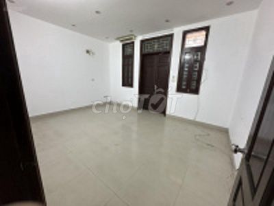 Дом в переулке 216 Чунг Кинь, 60 кв.м, 5 этажей