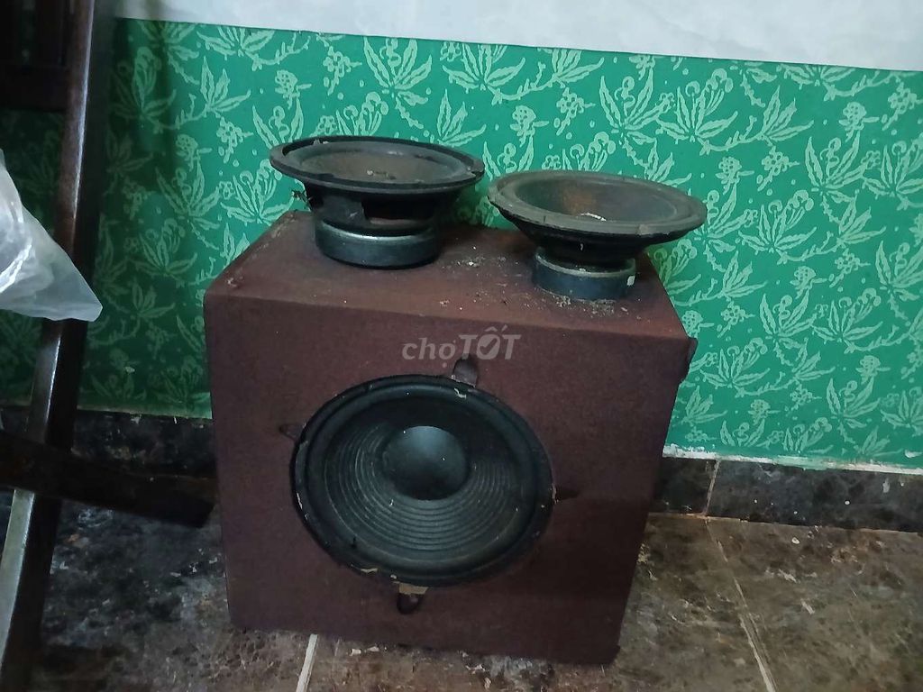 Loa màu Nâu chi tiết bass chắc. Mua bán Tivi, Âm thanh tại Quận 1 Tp Hồ Chí Minh được đăng bởi Phuong hình 1
