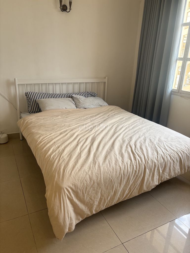 Giường Make my home Kim loại Trắng, Nệm Ru9. Mua bán Giường, chăn ga gối nệm tại Quận 1 Tp Hồ Chí Minh được đăng bởi Dieu Huong Vu hình 1