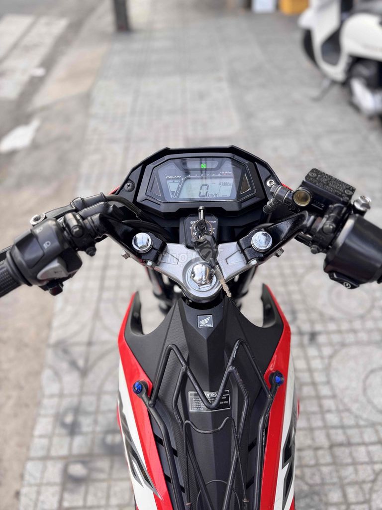 Sonic odo thấp ,chính chủ ,xe trùm mền. Mua bán Xe máy tại Thành phố Rạch Giá Kiên Giang được đăng bởi Nam 315 Mac Cuu hình 5