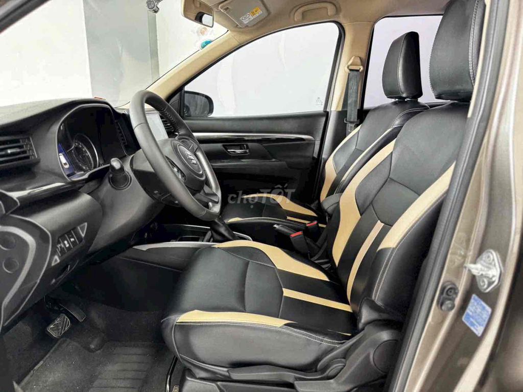 Suzuki XL 7 2023 - 29000 km. Mua bán Ô tô tại Thành phố Dĩ An Bình Dương được đăng bởi Hiển phạm hình 5