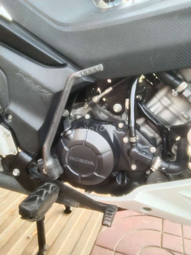 Xe còn đẹp lắm ae ơi zin từ đầu tới chân. Mua bán Xe máy tại Thành phố Vĩnh Long Vĩnh Long được đăng bởi At Tt hình 3