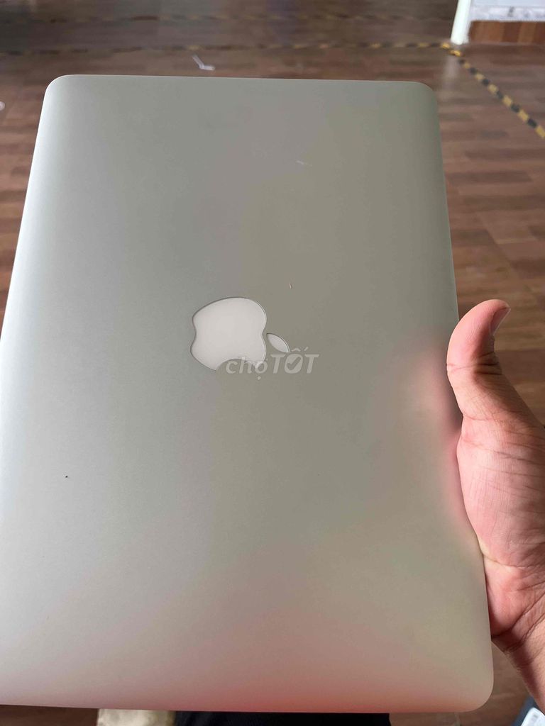Apple MacBook Pro 2015 13 inch 16GB/256GB. Mua bán Laptop tại Thị xã Vĩnh Châu Sóc Trăng được đăng bởi Lân Hồng hình 1