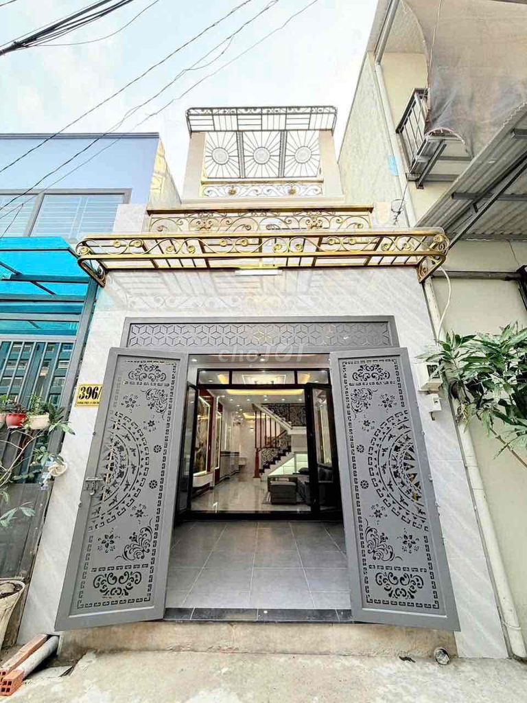 Nhà 4m x 17m 3 tầng sau nhà MT đường Tân Thới Hiệp 21 đang mở rộng 30m