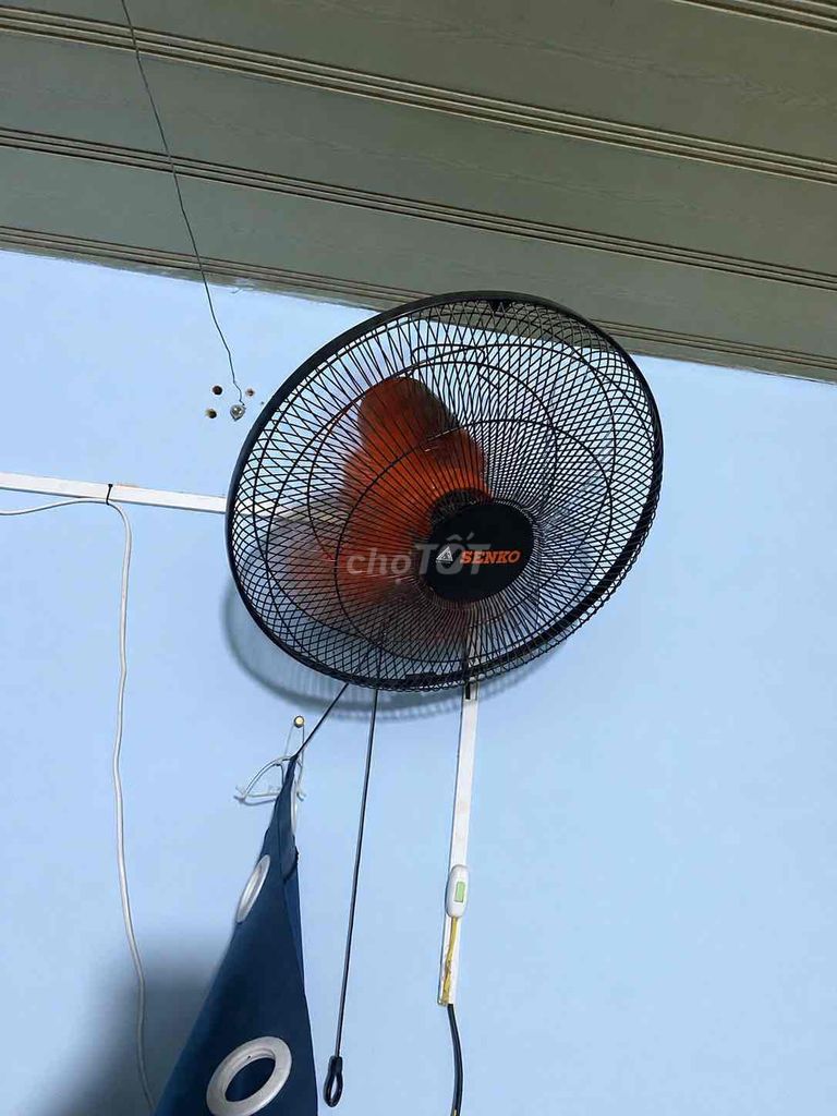 Quạt treo tường Senko Đen cam 3 tốc độ. Mua bán Quạt tại Huyện Hóc Môn Tp Hồ Chí Minh được đăng bởi Trần Hoàng Minh Hiền hình 1
