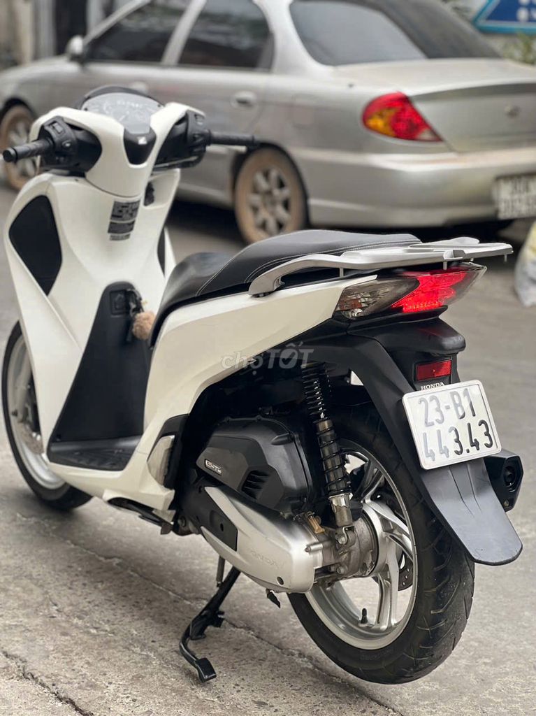 Sh nhà dùng, đèn led, 2019, khóa smartkey, máy 125. Mua bán Xe máy tại Quận Nam Từ Liêm Hà Nội được đăng bởi Thảo hình 2