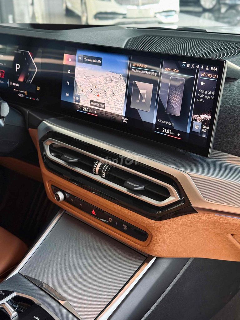 BMW 3 Series 2023 320i Sport Line. Mua bán Ô tô tại Quận Tân Bình Tp Hồ Chí Minh được đăng bởi GREENWAY AUTO hình 12