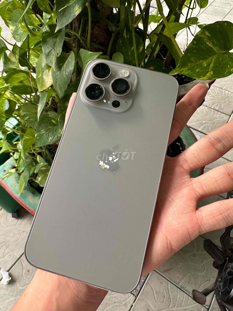 Apple iPhone 15 Promax 256GB Titan Like New. Mua bán Điện thoại tại Quận Ngũ Hành Sơn Đà Nẵng được đăng bởi Trieu Le hình 1