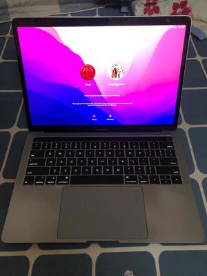 Macbook Pro Touchbar 2019 i5/8Gb/256