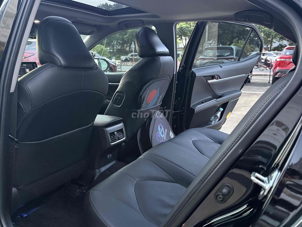 Toyota Camry 2023 2.5HV -Bản Hybrid cao cấp -1 Chủ. Mua bán Ô tô tại Quận Bình Thạnh Tp Hồ Chí Minh được đăng bởi Công Sang hình 12