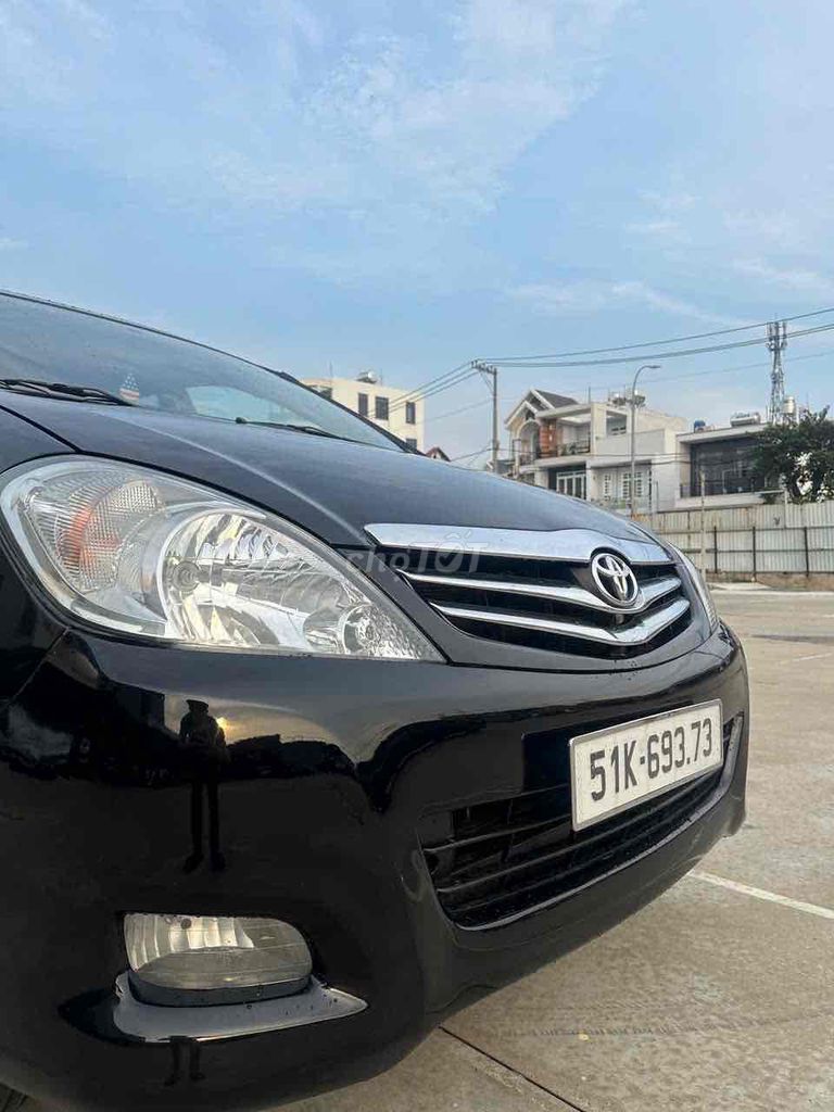 innova bản V tự động đời 2010. Mua bán Ô tô tại Quận Bình Tân Tp Hồ Chí Minh được đăng bởi Nguyễn Tấn Nghiêm hình 4