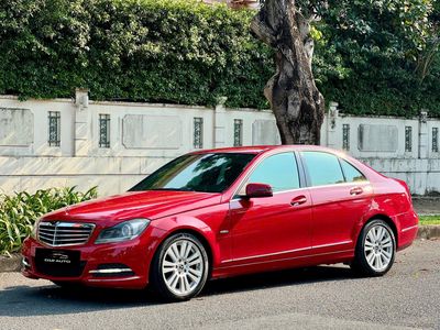 Mercedes Benz C250 Model 2013- 87000 km. Mua bán Ô tô tại Quận 1 Tp Hồ Chí Minh được đăng bởi Nguyễn Đang Quế