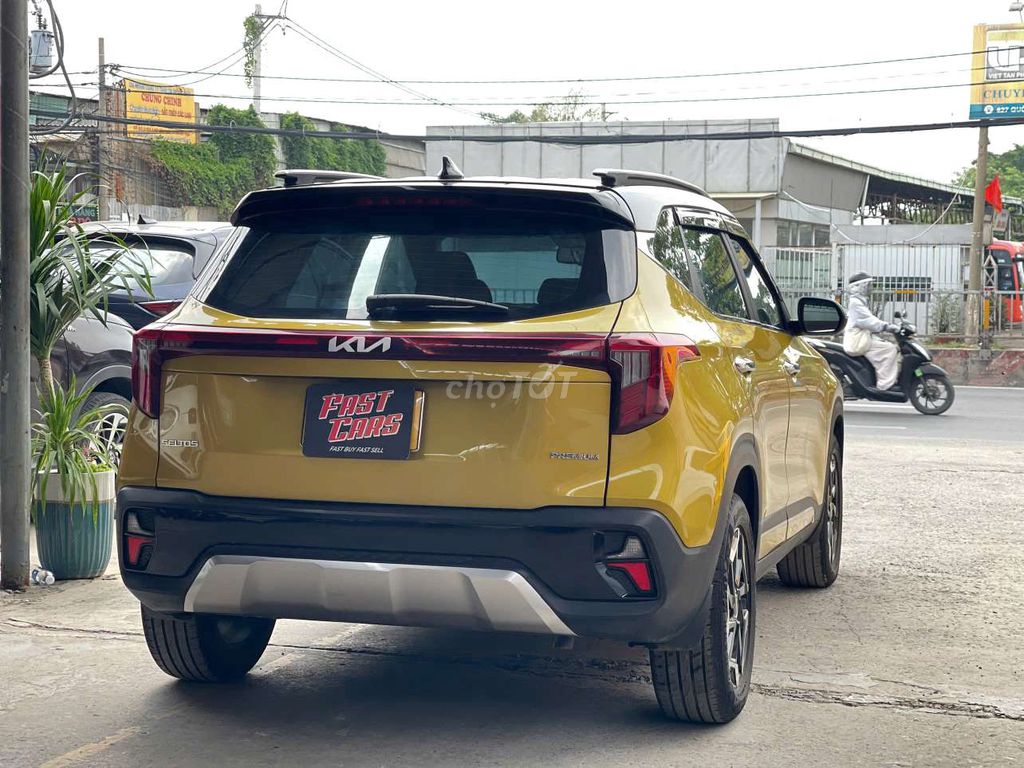 Kia Seltos 2024 Premium 1.5 L,màu vàng, 39.000 km. Mua bán Ô tô tại Quận Bình Tân Tp Hồ Chí Minh được đăng bởi Son Do hình 4