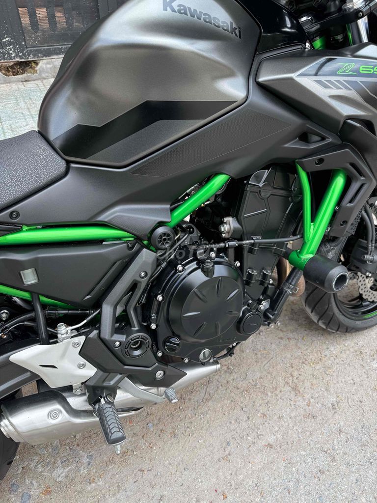 Kawasaki Z650 2023, запас хода 18k, с антипробуксовочной системой